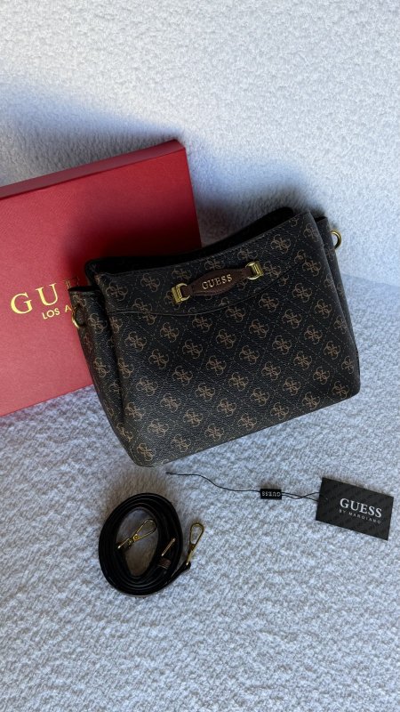 شنطة جيس / guess #1122 ماستر كواليتي شامل علبة